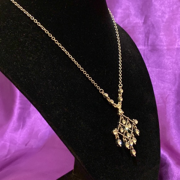 Necklace Costume Jewelry - Picture 5 of 6